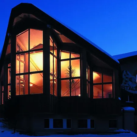 酒店 Berglodge Restaurant Ristis 2*