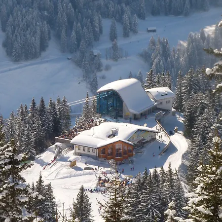 Готель Berglodge Restaurant Ristis 2*